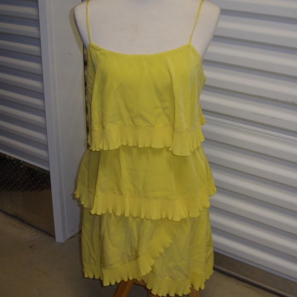 HP🎉BCBGMaxAzria tiered Mini Dress Silk L yellow NWT - Picture 2 of 5